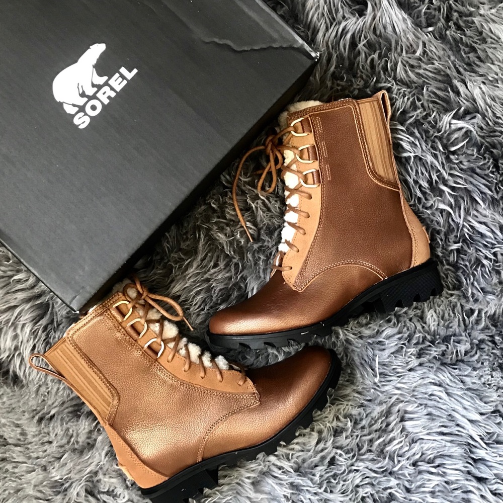 Sorel Rare Edition Phoenix Lace Sherling Boot